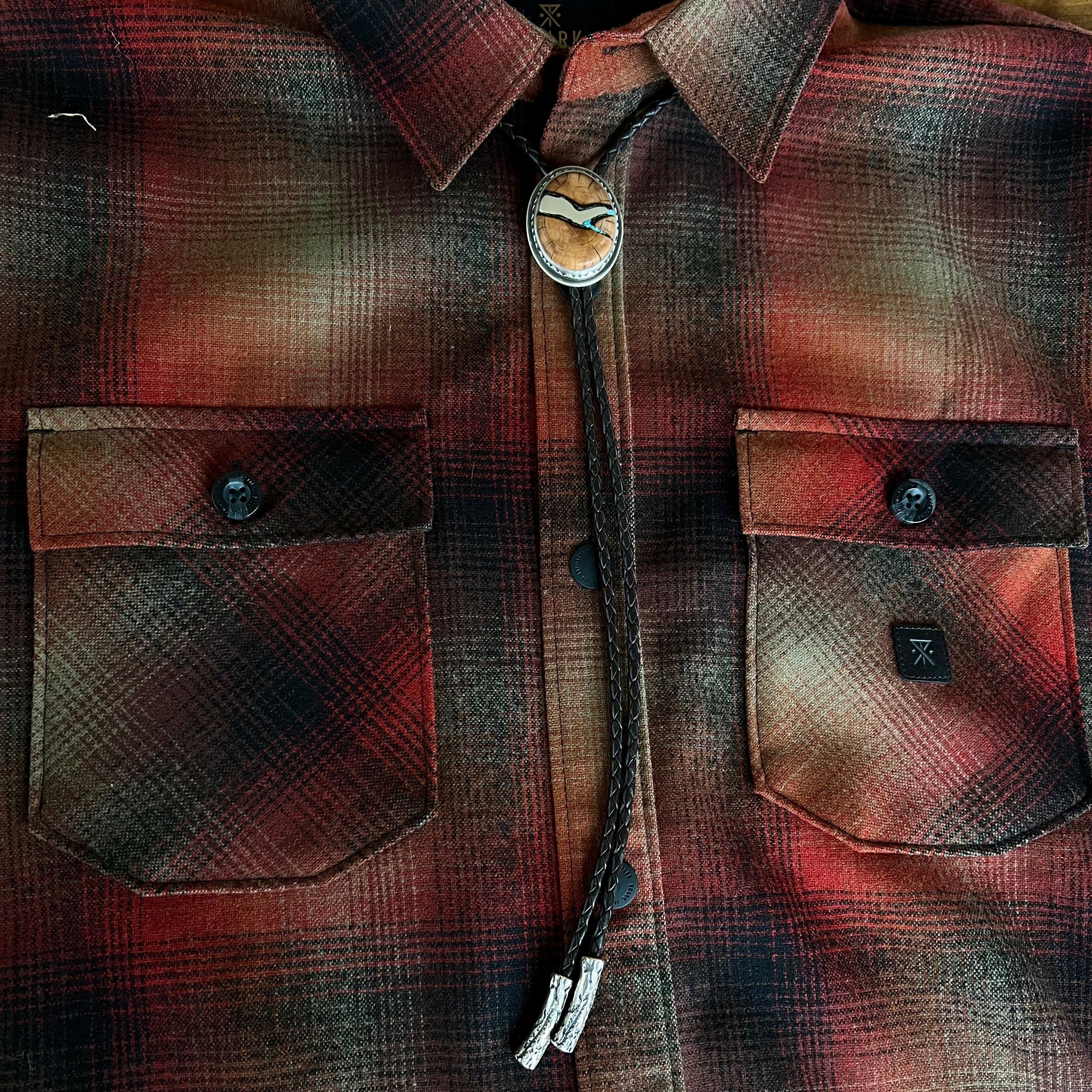 Large Wood and Turquoise Kintsugi Bolo