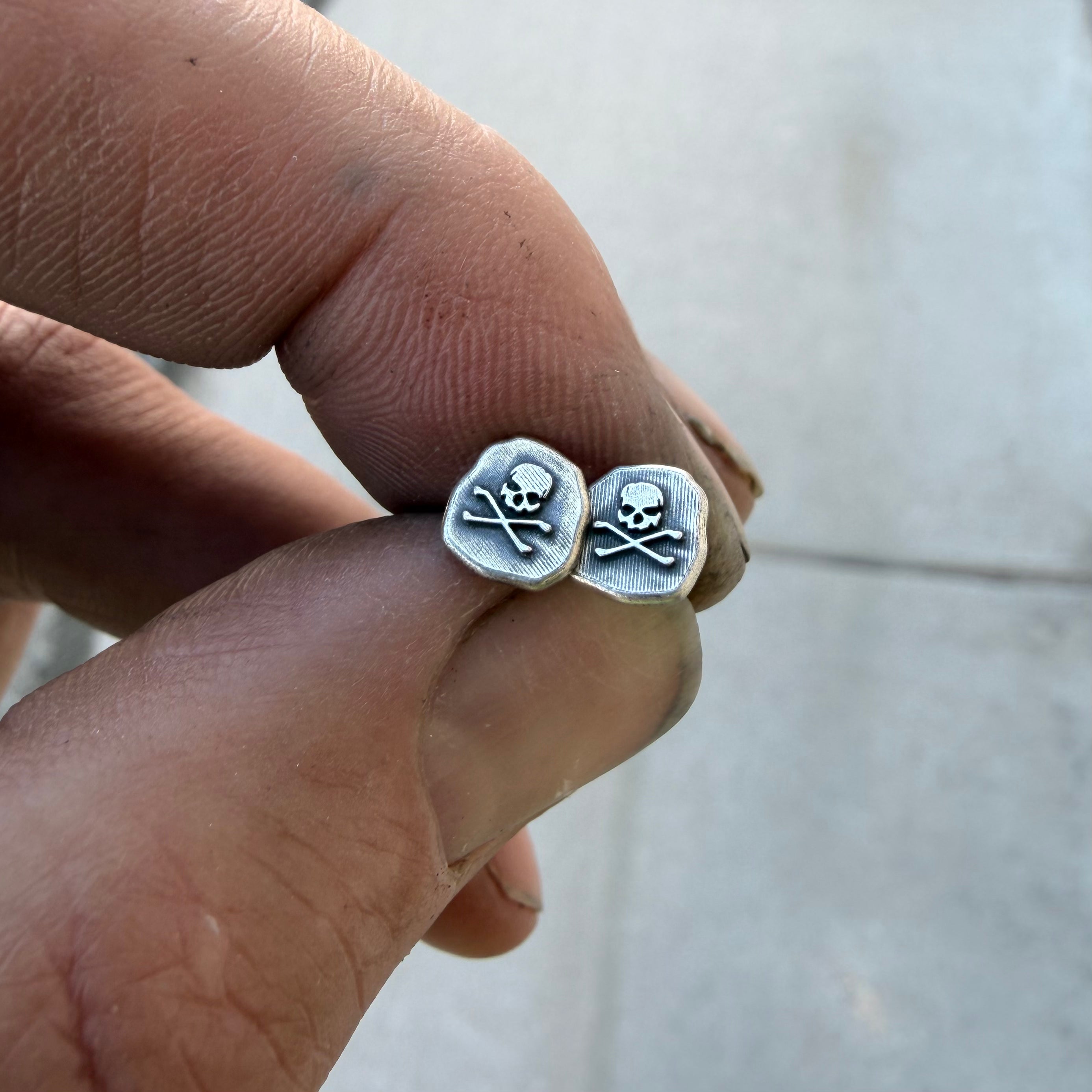 Gently Rage Skull Pebble Studs