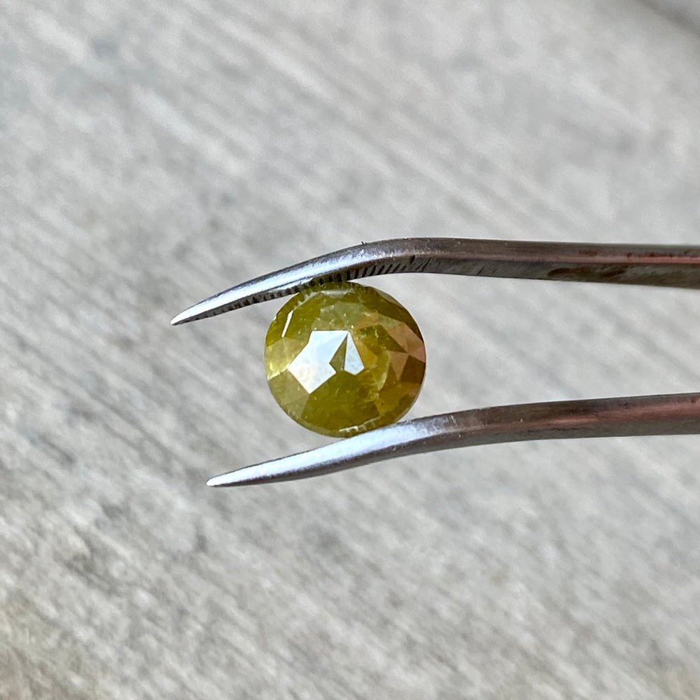 1.68 CT Green Diamond