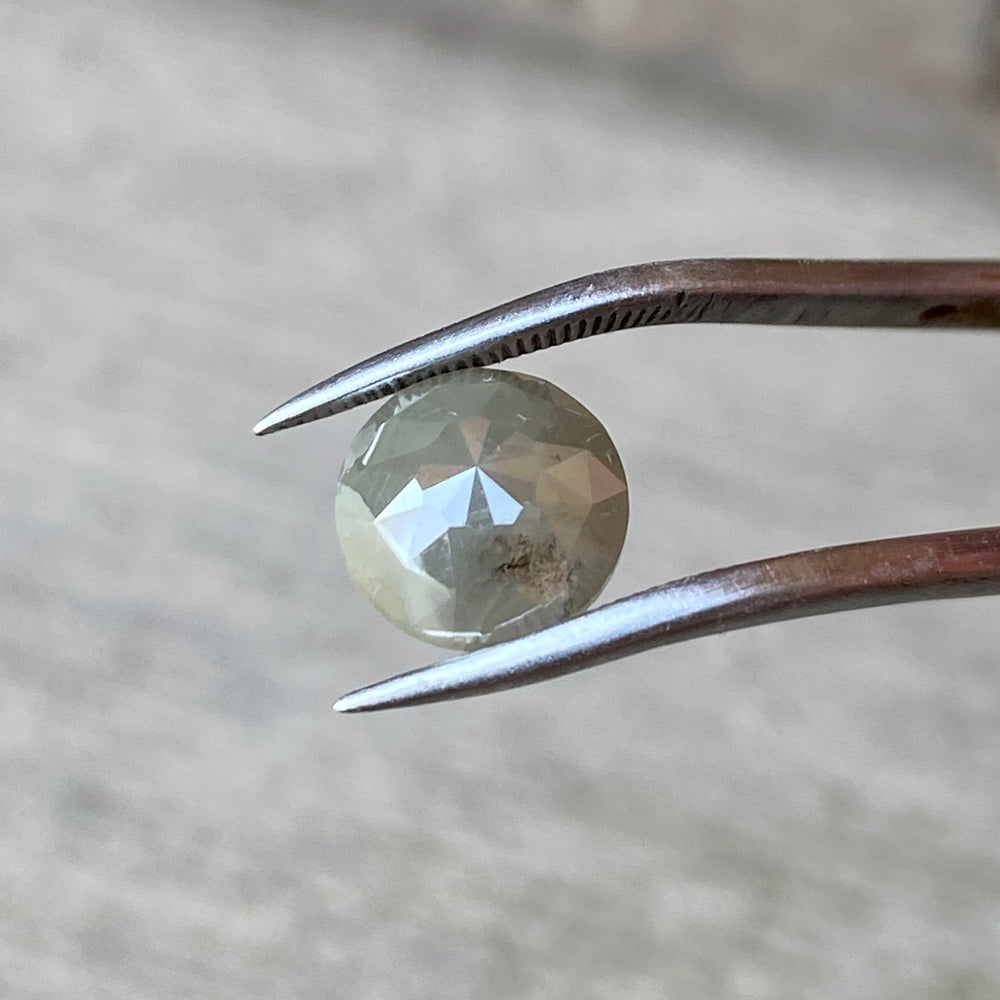 1.6 CT Light Gray Diamond